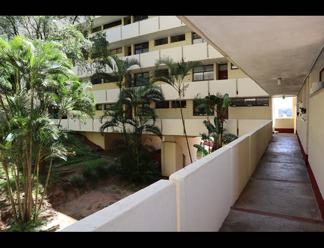 3 BEDROOM FLAT FOR SALE IN PARADISE VALLEY